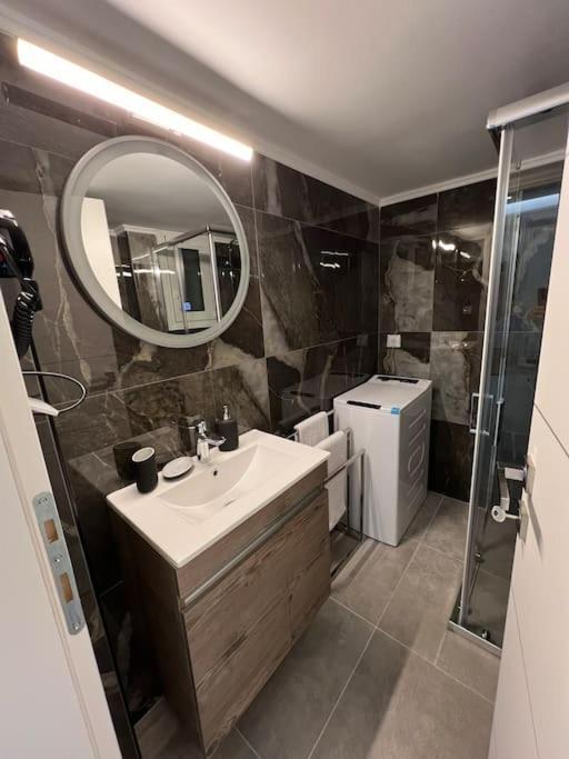 Luxury Apartment Near Acropolis Athens Ngoại thất bức ảnh